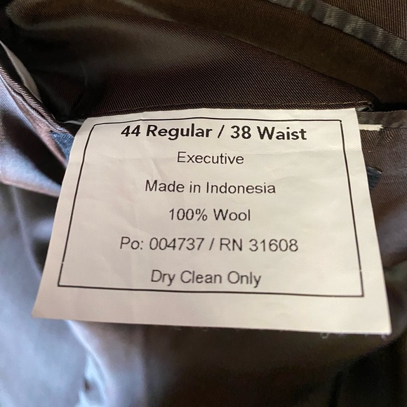 Jos. A. Bank Suit - Brown - 44R - Picture 7 of 8